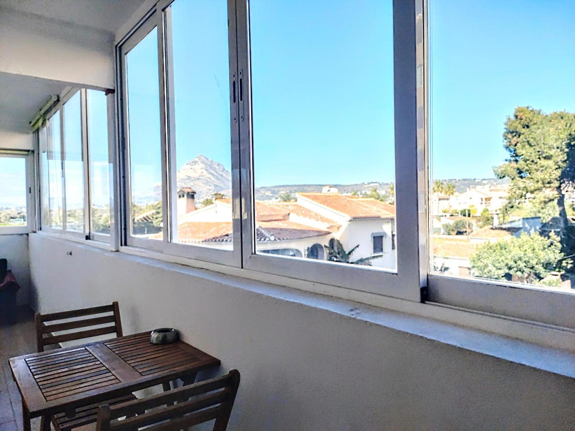Spacious Nearby Arenal Apartment Javea