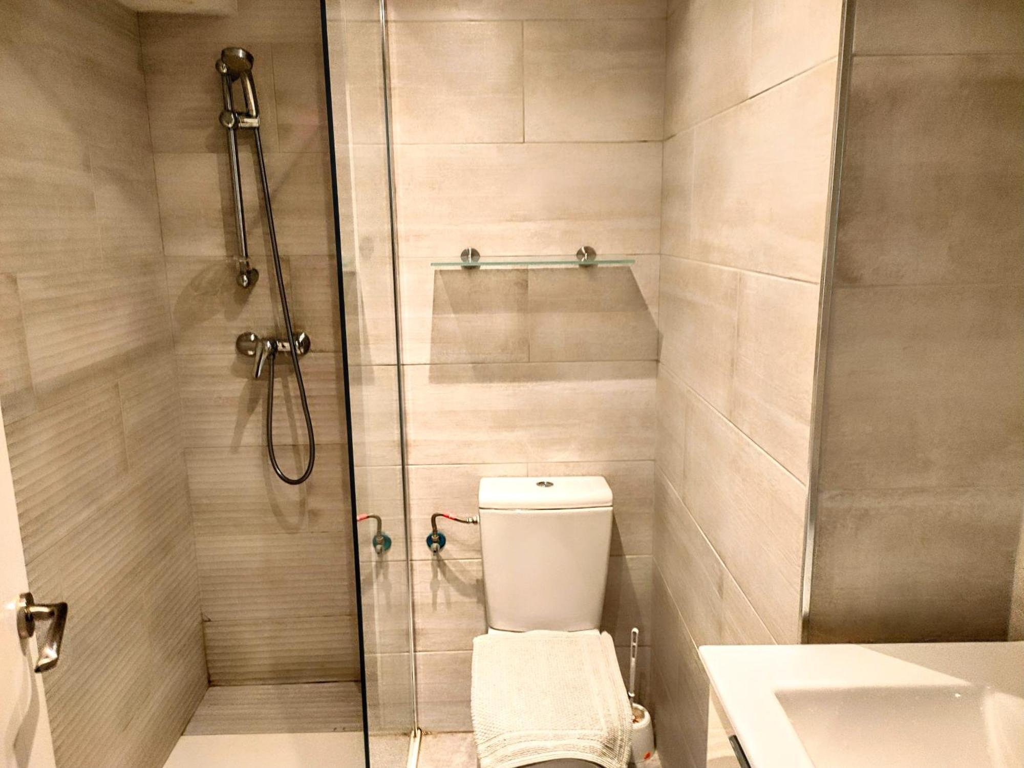 Spacious Nearby Arenal Apartment Javea