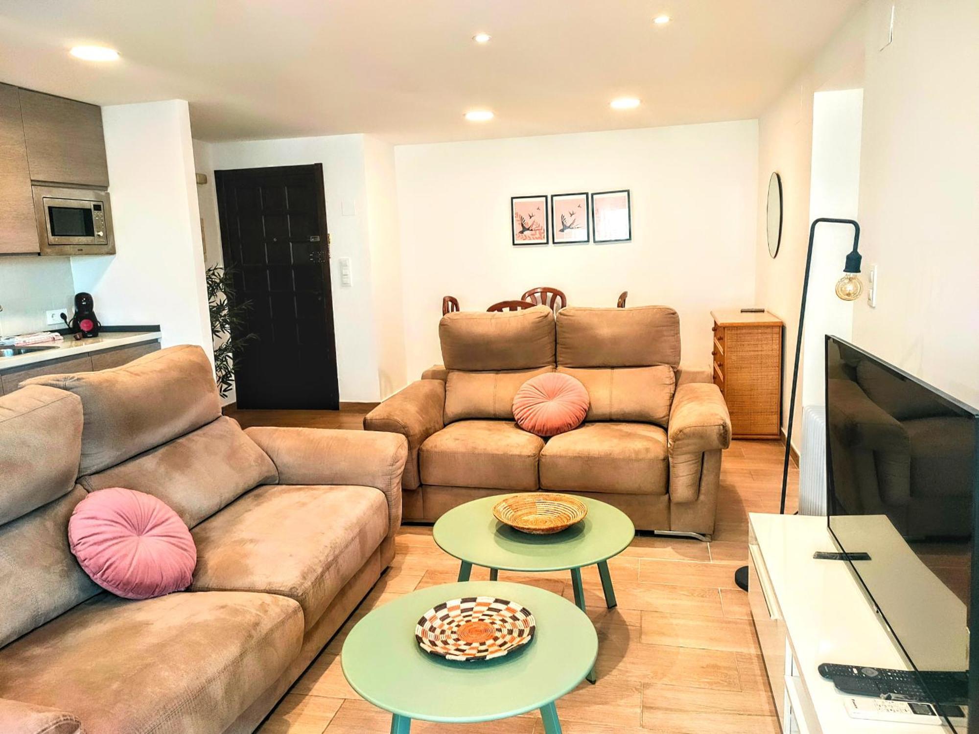 Spacious Nearby Arenal Apartment Javea